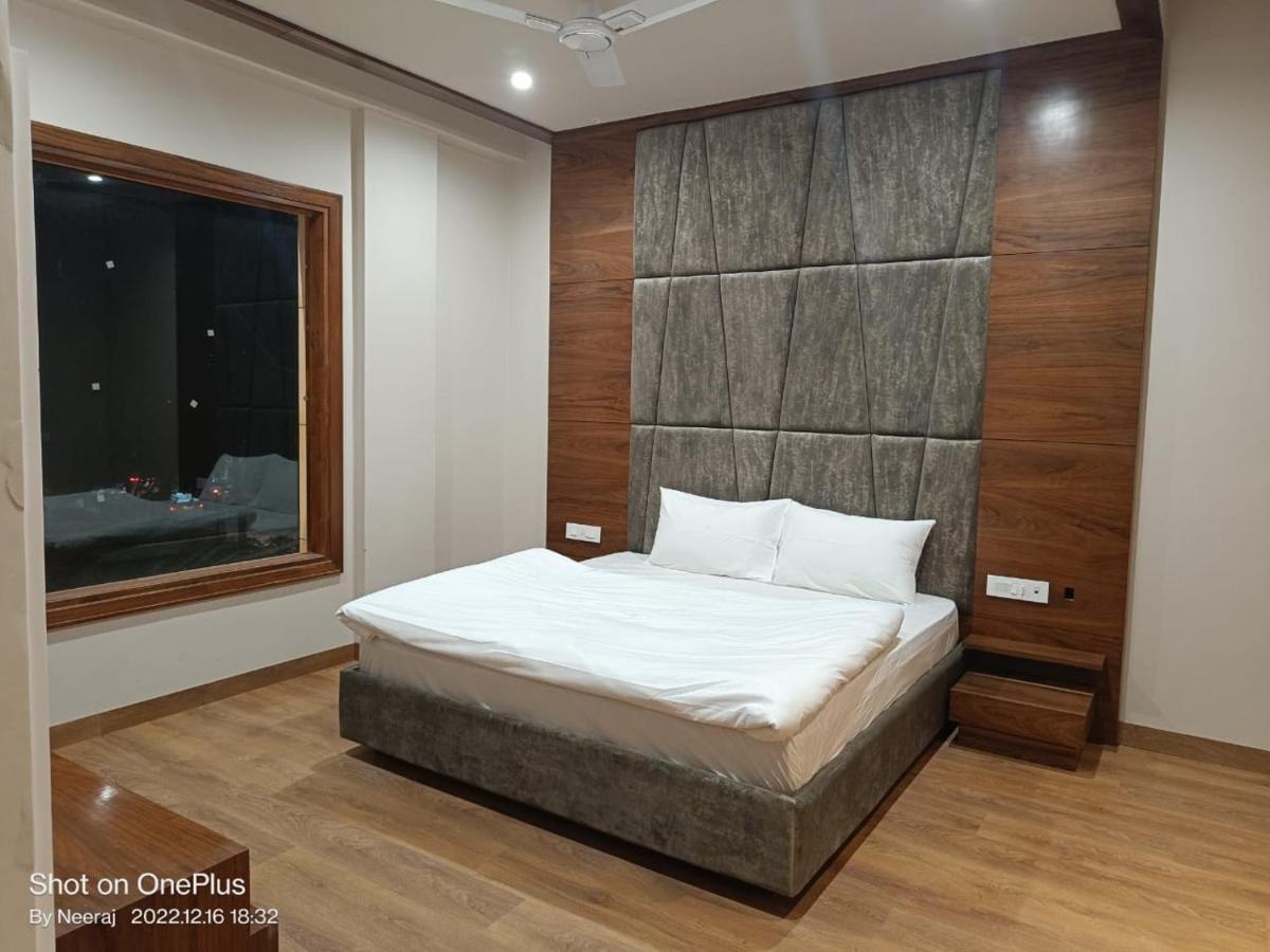 Hotel Endora Patiāla Exteriér fotografie